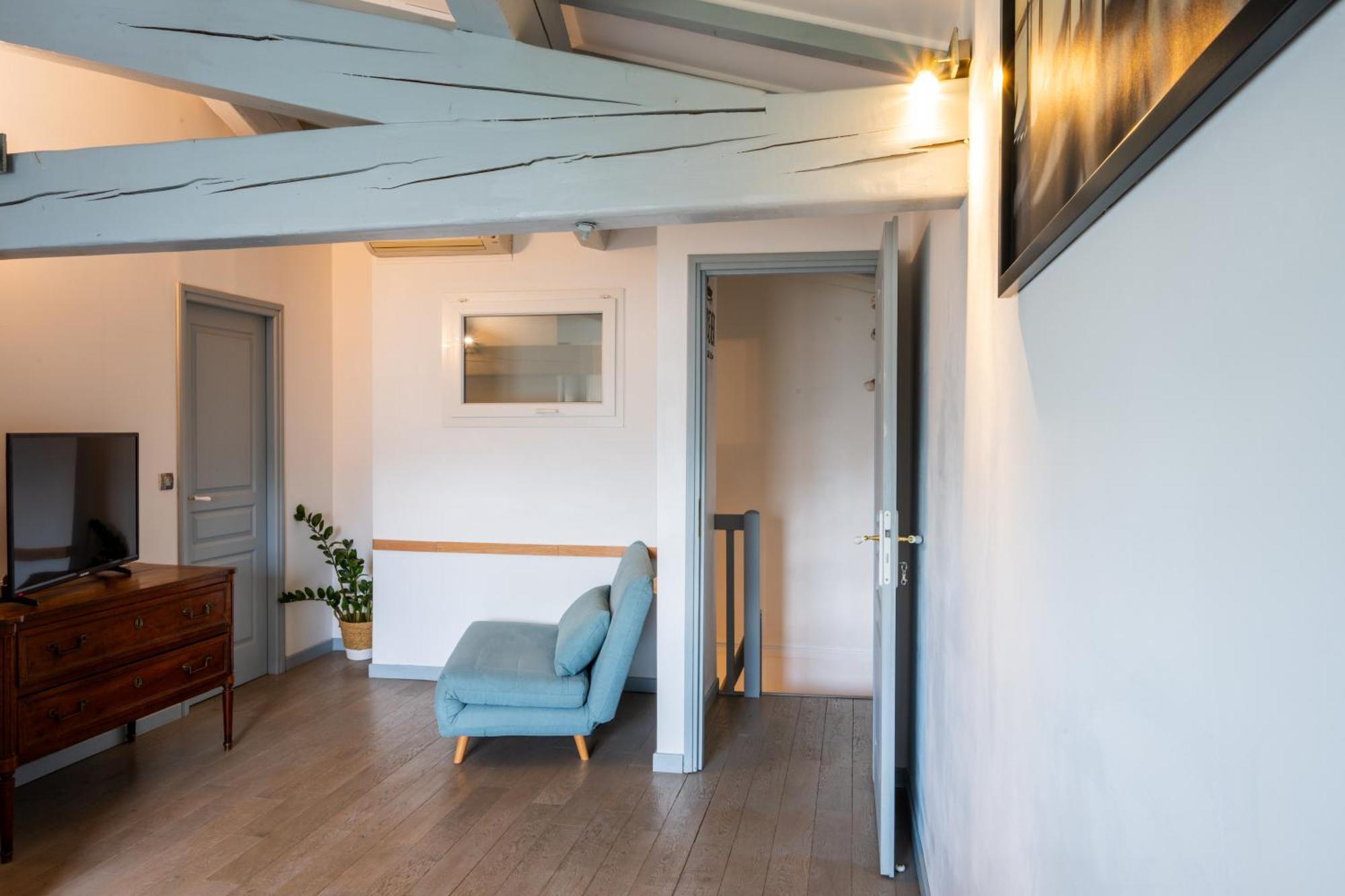 Chez La Fille De L Eclusier Apartment Castelnaudary Exterior photo